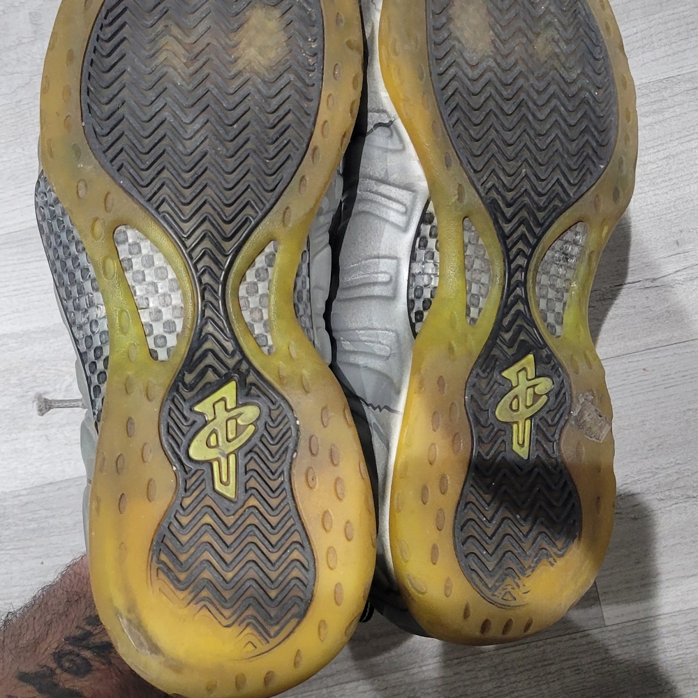Nike Silver Foamposite Men's Shoes Size 13 - Picture 4 of 4